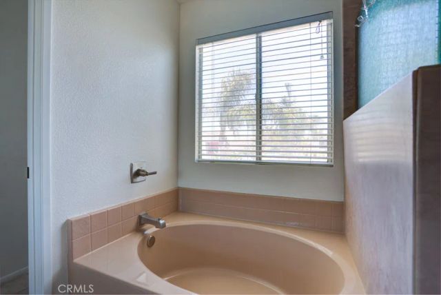 14794 Goldenrain, Fontana, CA 92337