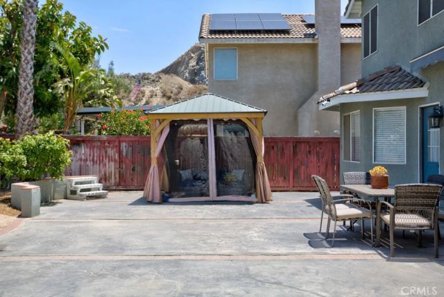 14794 Goldenrain, Fontana, CA 92337