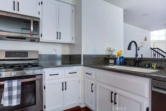 14794 Goldenrain, Fontana, CA 92337
