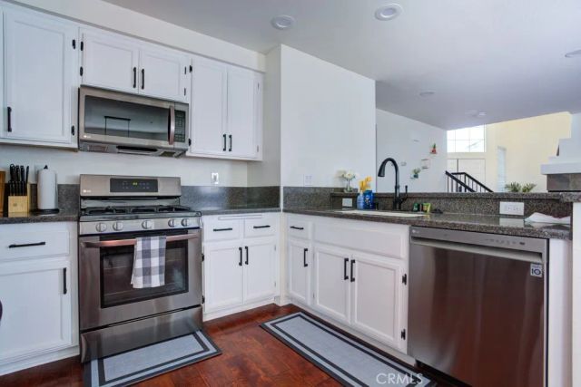 14794 Goldenrain, Fontana, CA 92337