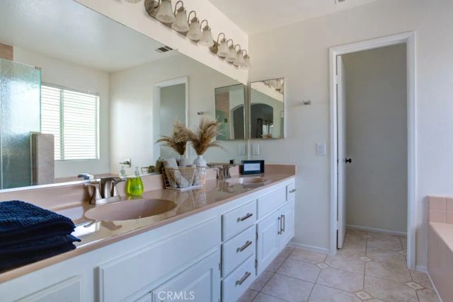 14794 Goldenrain, Fontana, CA 92337