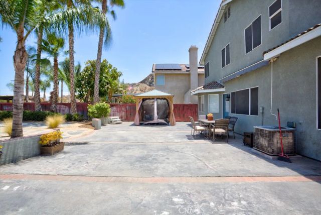 14794 Goldenrain, Fontana, CA 92337