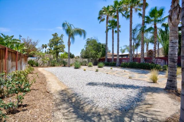 14794 Goldenrain, Fontana, CA 92337