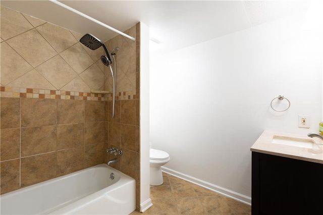 6851 Roswell Road B15, Atlanta, GA 30328