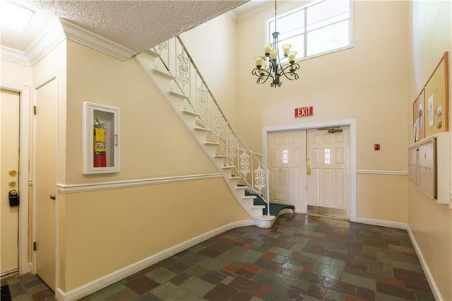 6851 Roswell Road B15, Atlanta, GA 30328