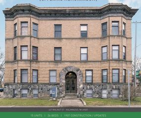 447 W Walnut Street, Kalamazoo, MI 49007