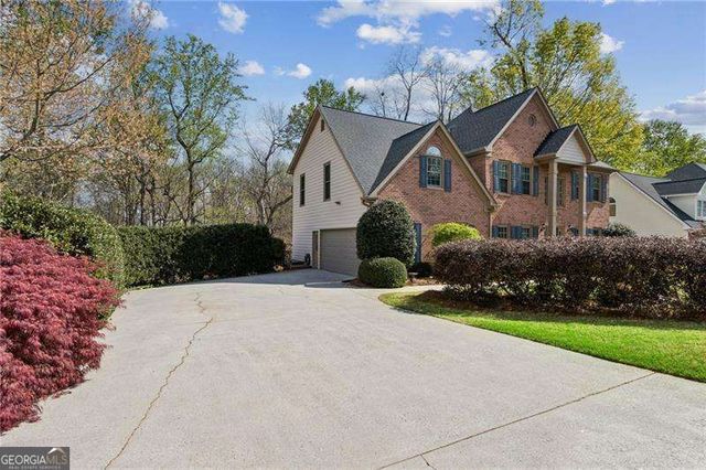 4475 Signal Ridge Court, Buford, GA 30518