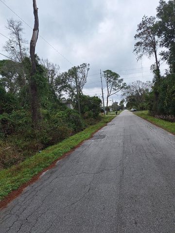 1580 2ND AVENUE, Deland, FL 32724