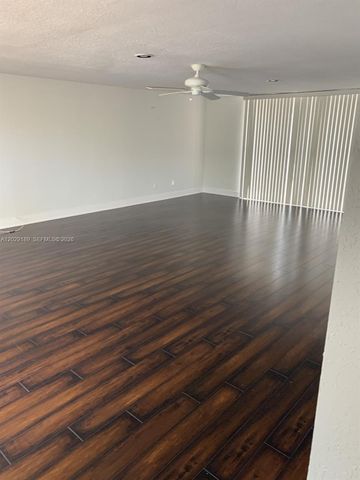 7805 SW 102nd Pl 7805, Miami, FL 33173