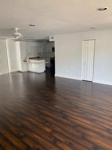 7805 SW 102nd Pl 7805, Miami, FL 33173