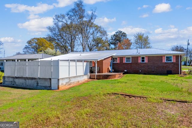 88 Maurice Way, Lavonia, GA 30553