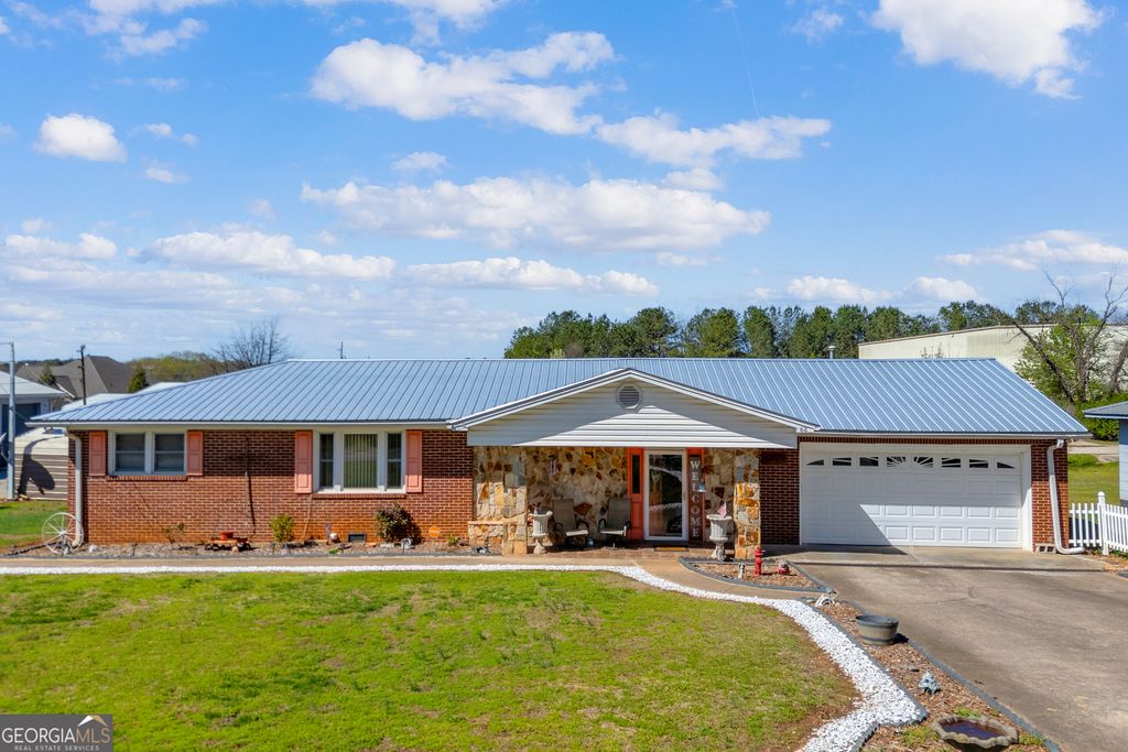 88 Maurice Way, Lavonia, GA 30553 — photo 2