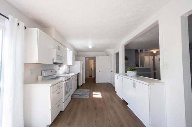 660 Holiday Drive, Fortville, IN 46040