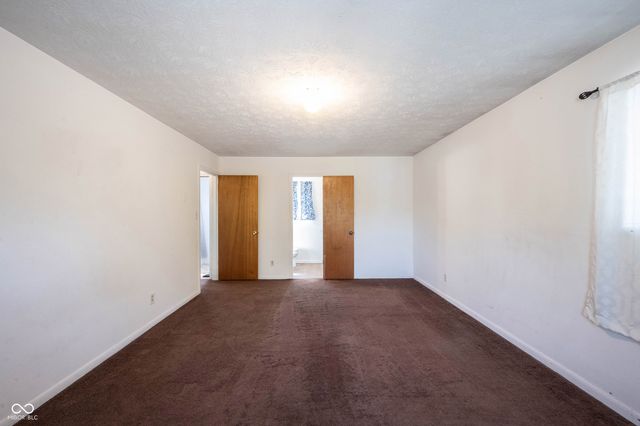 660 Holiday Drive, Fortville, IN 46040