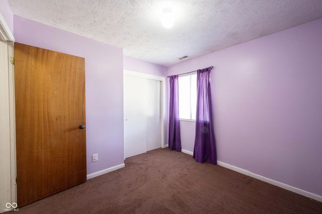 660 Holiday Drive, Fortville, IN 46040