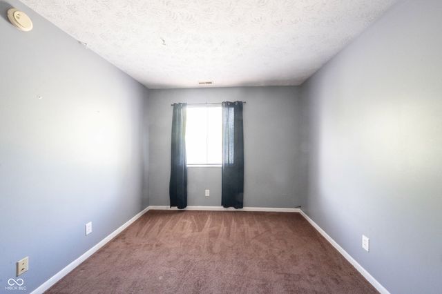 660 Holiday Drive, Fortville, IN 46040