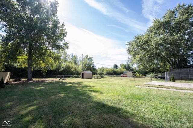 660 Holiday Drive, Fortville, IN 46040
