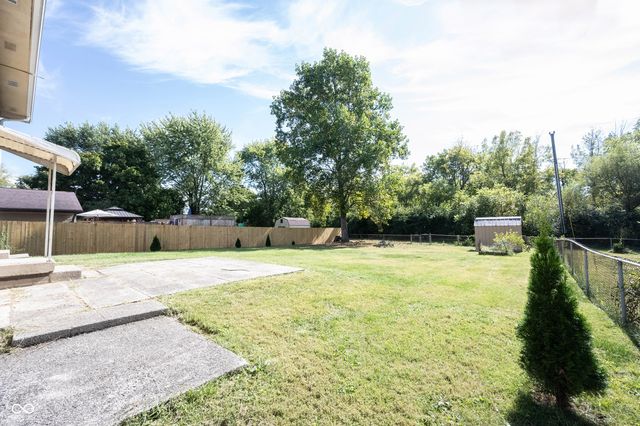 660 Holiday Drive, Fortville, IN 46040
