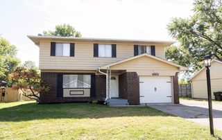 660 Holiday Drive, Fortville, IN 46040