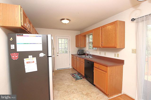 16903 HAMPSHIRE DR, Williamsport, MD 21795