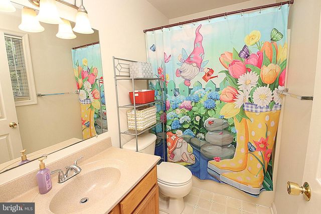 16903 HAMPSHIRE DR, Williamsport, MD 21795