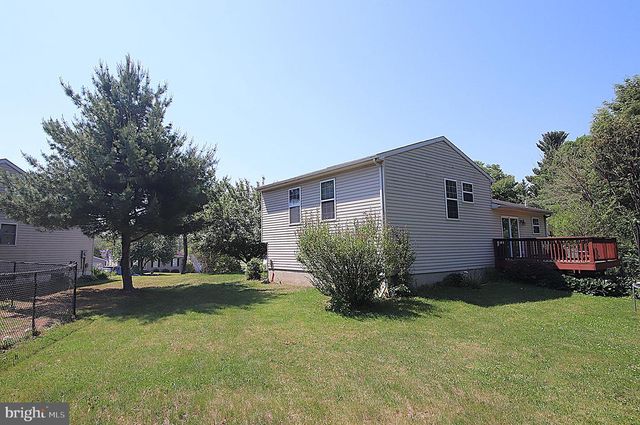 16903 HAMPSHIRE DR, Williamsport, MD 21795