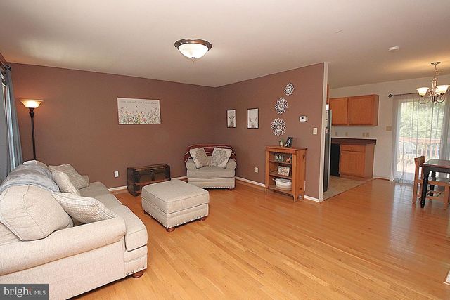 16903 HAMPSHIRE DR, Williamsport, MD 21795