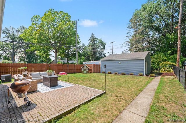 31607 Lexington Heights, Warren, MI 48092