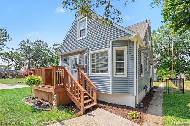 31607 Lexington Heights, Warren, MI 48092