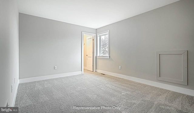 224 WEST VALLEY RD, Denver, PA 17517