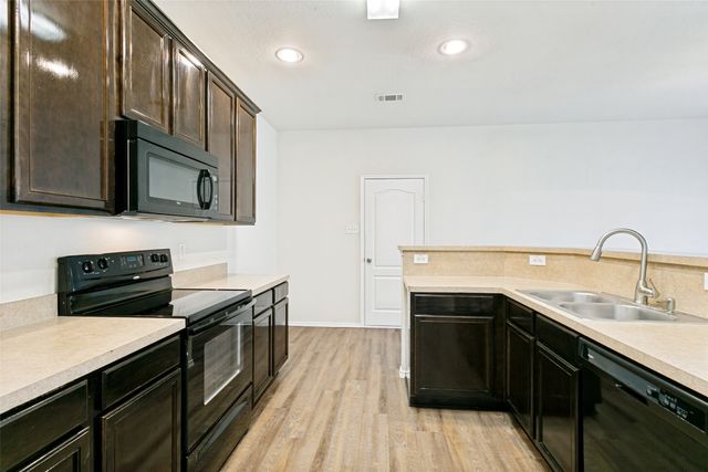 2005 Myers Court, Providence Village, TX 76227
