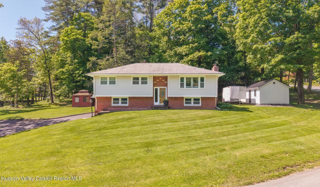 105 Alda Drive, Kingston, NY 12401
