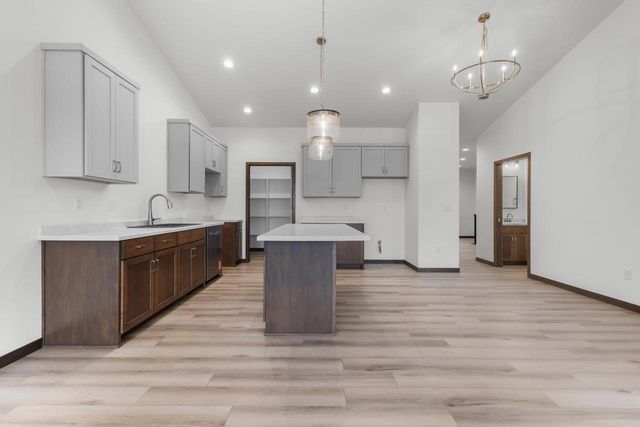 3375 SHAWANO AVENUE, Green Bay, WI 54313