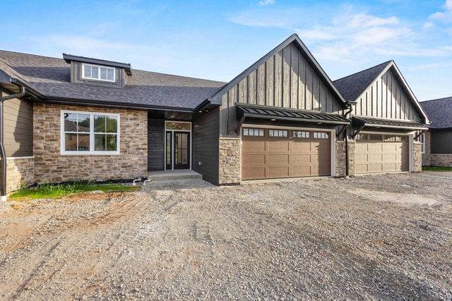 3375 SHAWANO AVENUE, Green Bay, WI 54313