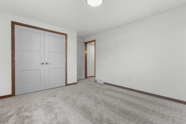 3375 SHAWANO AVENUE, Green Bay, WI 54313