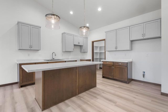 3375 SHAWANO AVENUE, Green Bay, WI 54313
