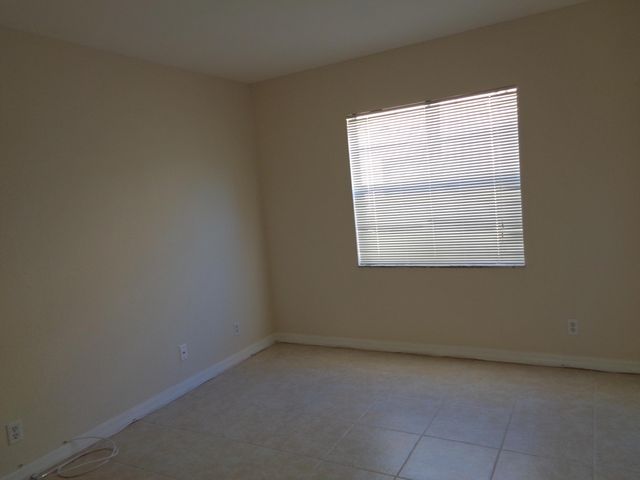 312 SOUTHWIND Drive 104, North Palm Beach, FL 33408