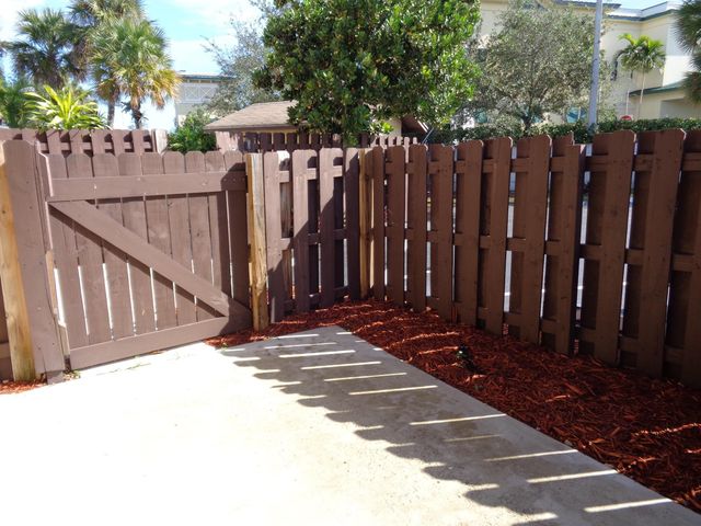 312 SOUTHWIND Drive 104, North Palm Beach, FL 33408