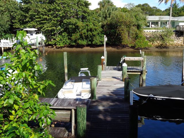 312 SOUTHWIND Drive 104, North Palm Beach, FL 33408