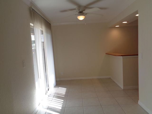 312 SOUTHWIND Drive 104, North Palm Beach, FL 33408