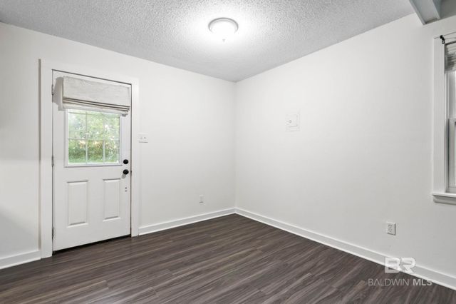 1062 N Magnolia Street, Loxley, AL 36551