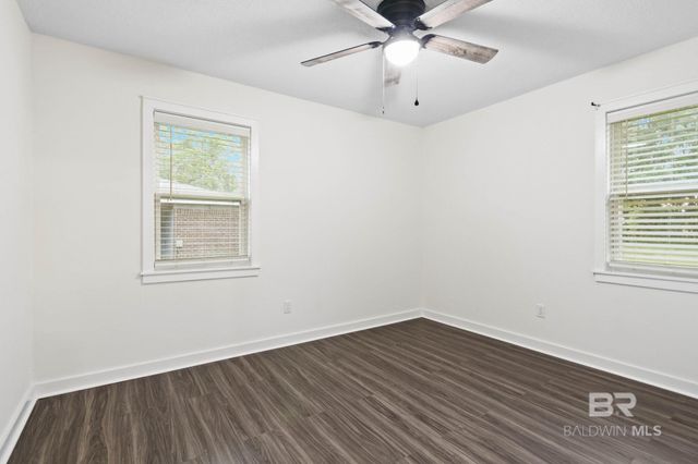 1062 N Magnolia Street, Loxley, AL 36551