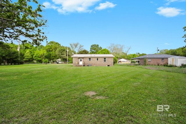 1062 N Magnolia Street, Loxley, AL 36551