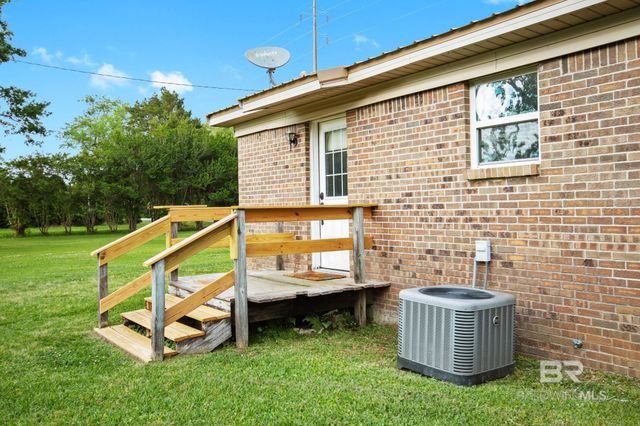 1062 N Magnolia Street, Loxley, AL 36551