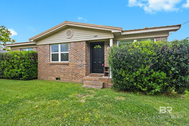 1062 N Magnolia Street, Loxley, AL 36551