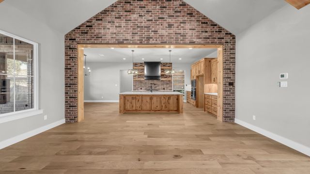 2101 Eagles Ridge Drive, Weatherford, TX 76087
