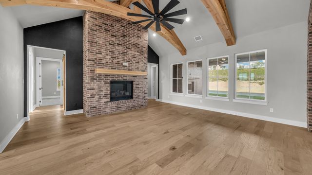 2101 Eagles Ridge Drive, Weatherford, TX 76087
