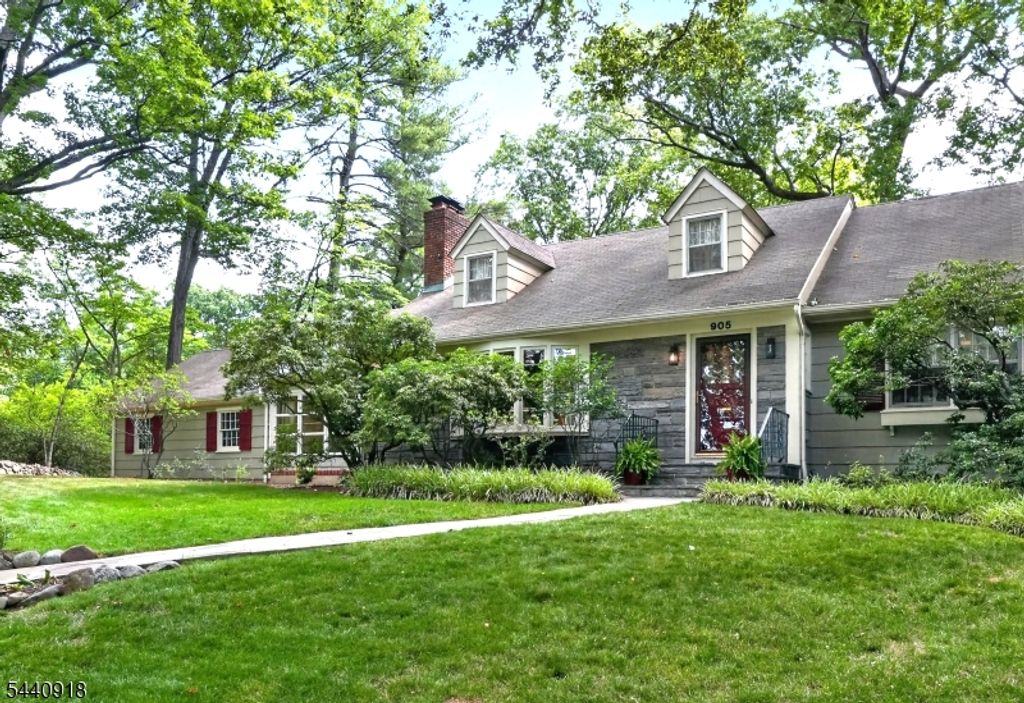 905 CHARLOTTE ROAD, Plainfield City, NJ 07060