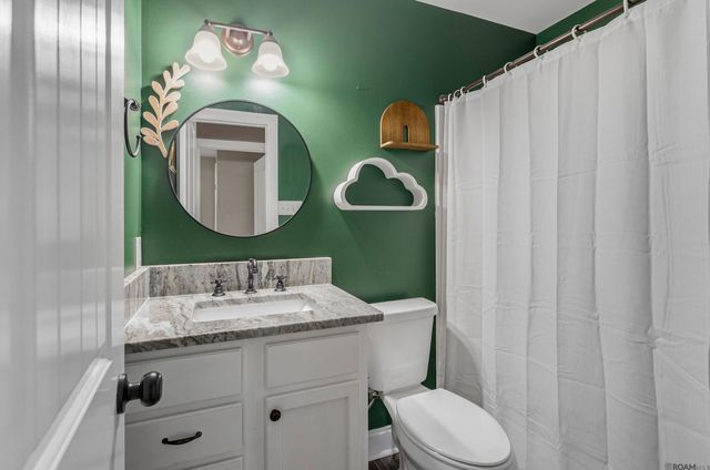 7378 Robinson Dr, Denham Springs, LA 70706