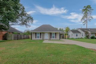 7378 Robinson Dr, Denham Springs, LA 70706